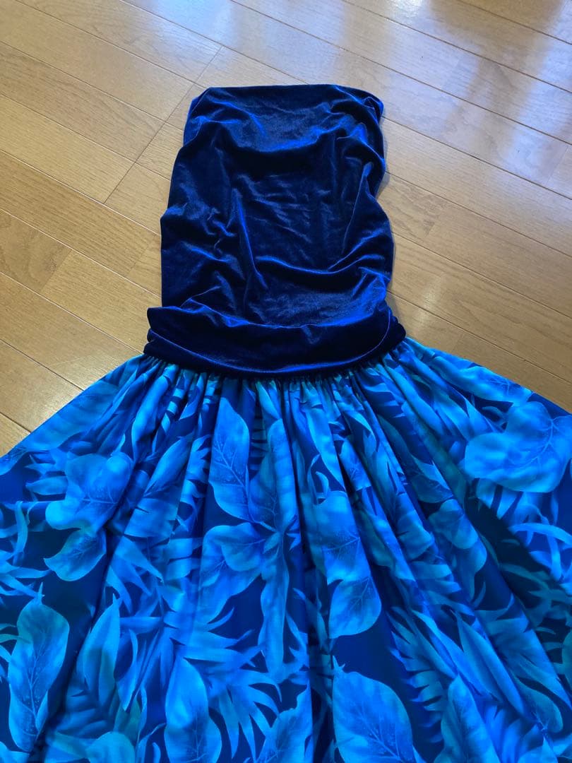 フラダンス伸縮ベルベットとパウスカートセットアップ