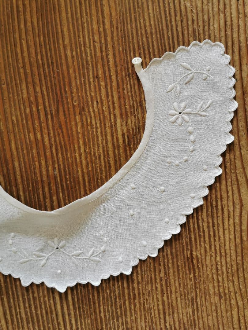 アンティーク フランス アイレット 花刺繍 スカラップ 付け襟 飾り襟
