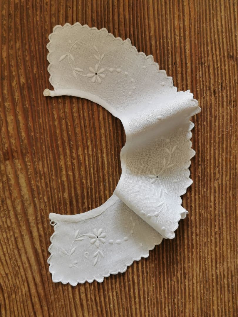 アンティーク フランス アイレット 花刺繍 スカラップ 付け襟 飾り襟