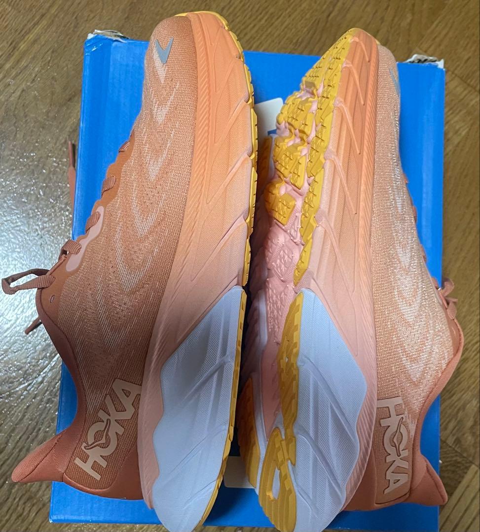 HOKA ARAHI 6 アラヒ24.5cm ホカ ランニング