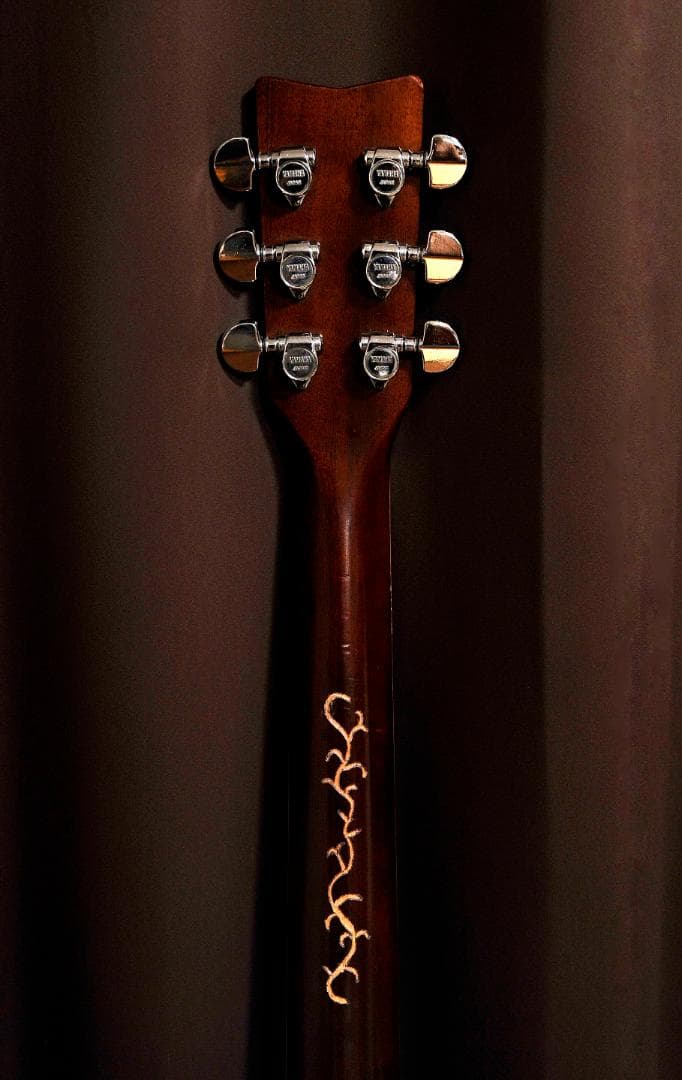 ★YAMAHA FGシリーズの奏でる華やかな場面で演出を高める【彫刻装飾ギター】