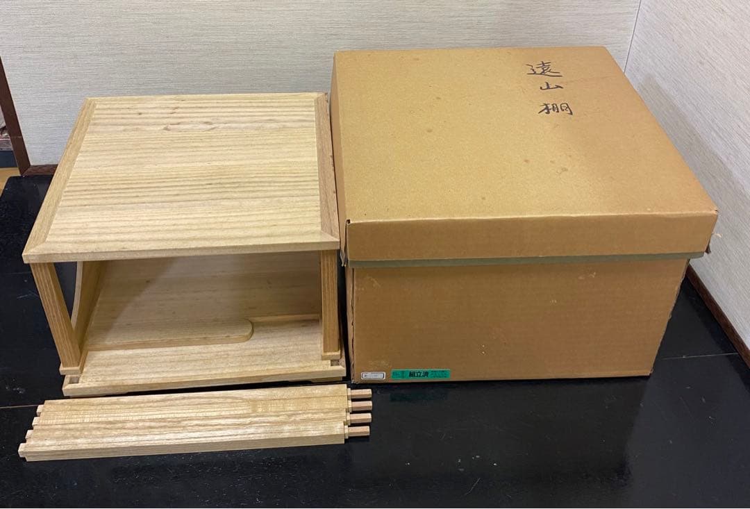 [茶道具] 遠山棚　(紙箱) ○