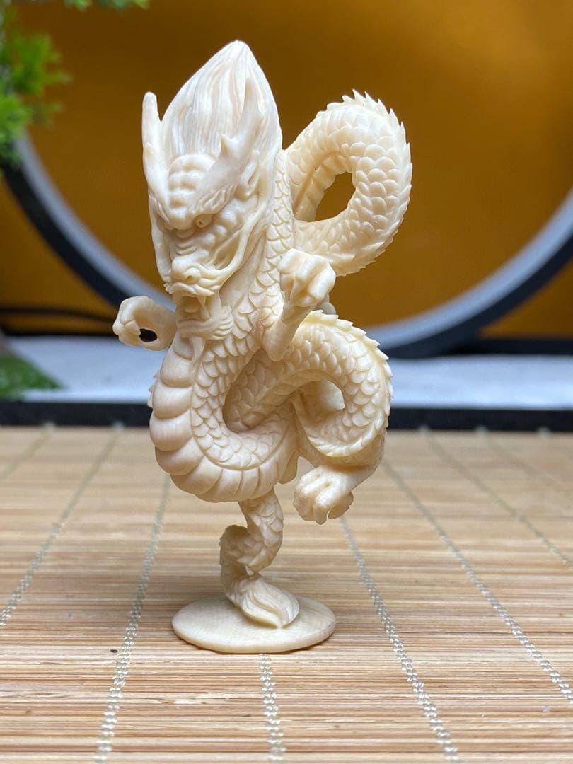 天然マンモス牙美しい手作り彫刻　1至尊神龍　置物