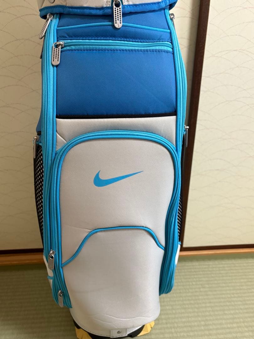 わ*ん様 NIKEゴルフキャディバッグ