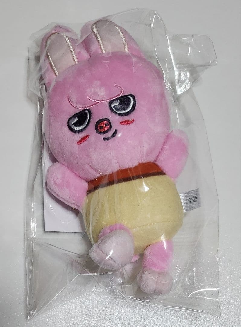 新品　SKZOO スキズー stray kids プリン バッグチャーム