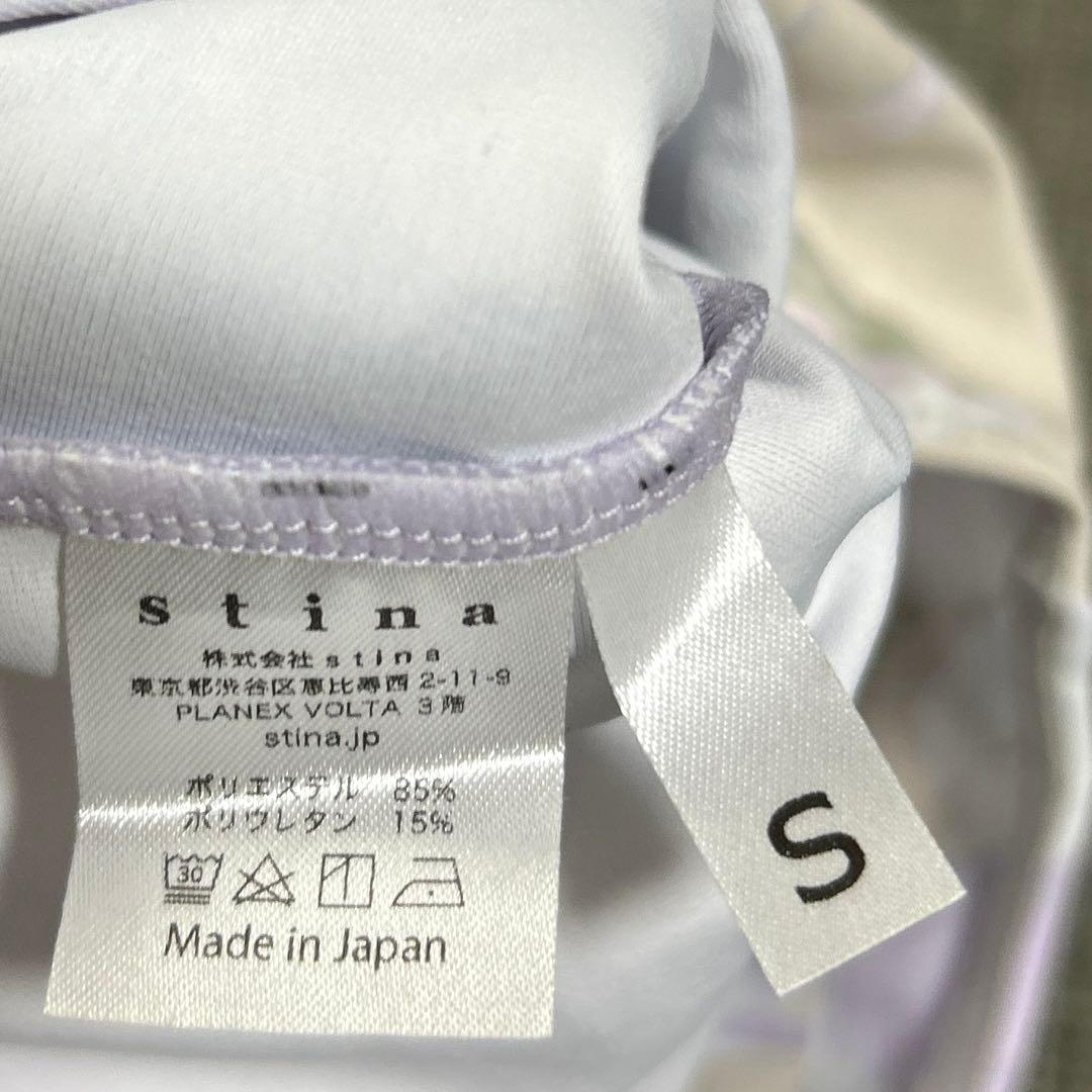 【新品未使用】stina 花柄 スリーブ付きレオタード