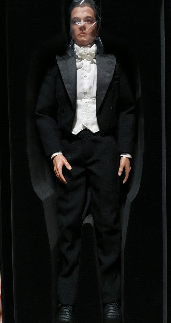 希少送料込みタイタニック ジャック・ドーソン フィギュア　1/6タキシード