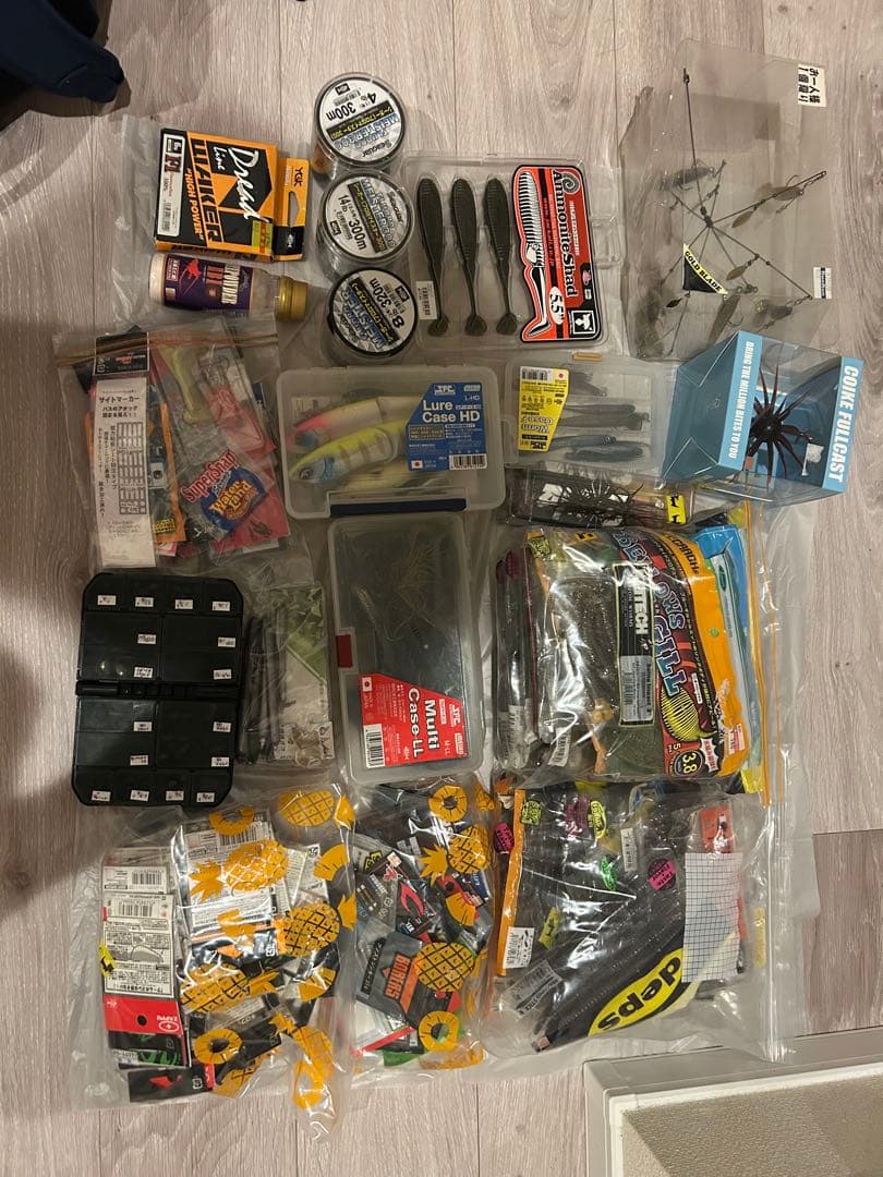 【お得！バス釣り引退】人気ワーム・ルアー・フック等まとめ売り！！
