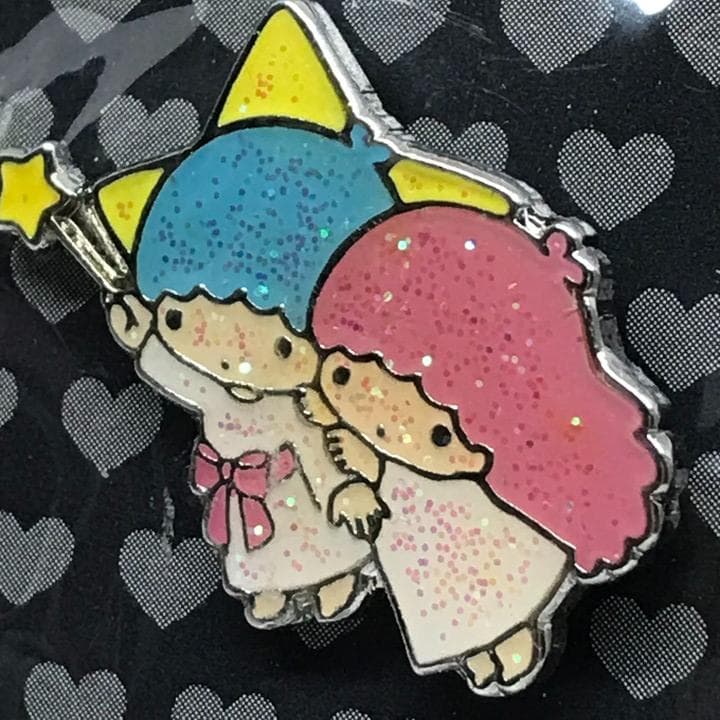 2001年 レア キキララ ラメピンバッジ 未使用 ピンズ リトルツインスターズ