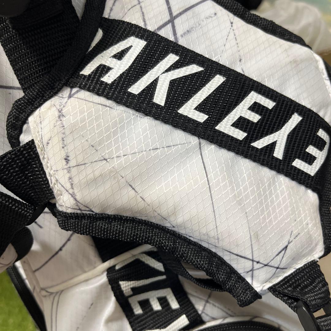 Oakley キャディバッグ スタンド式 ホワイト/ブラック