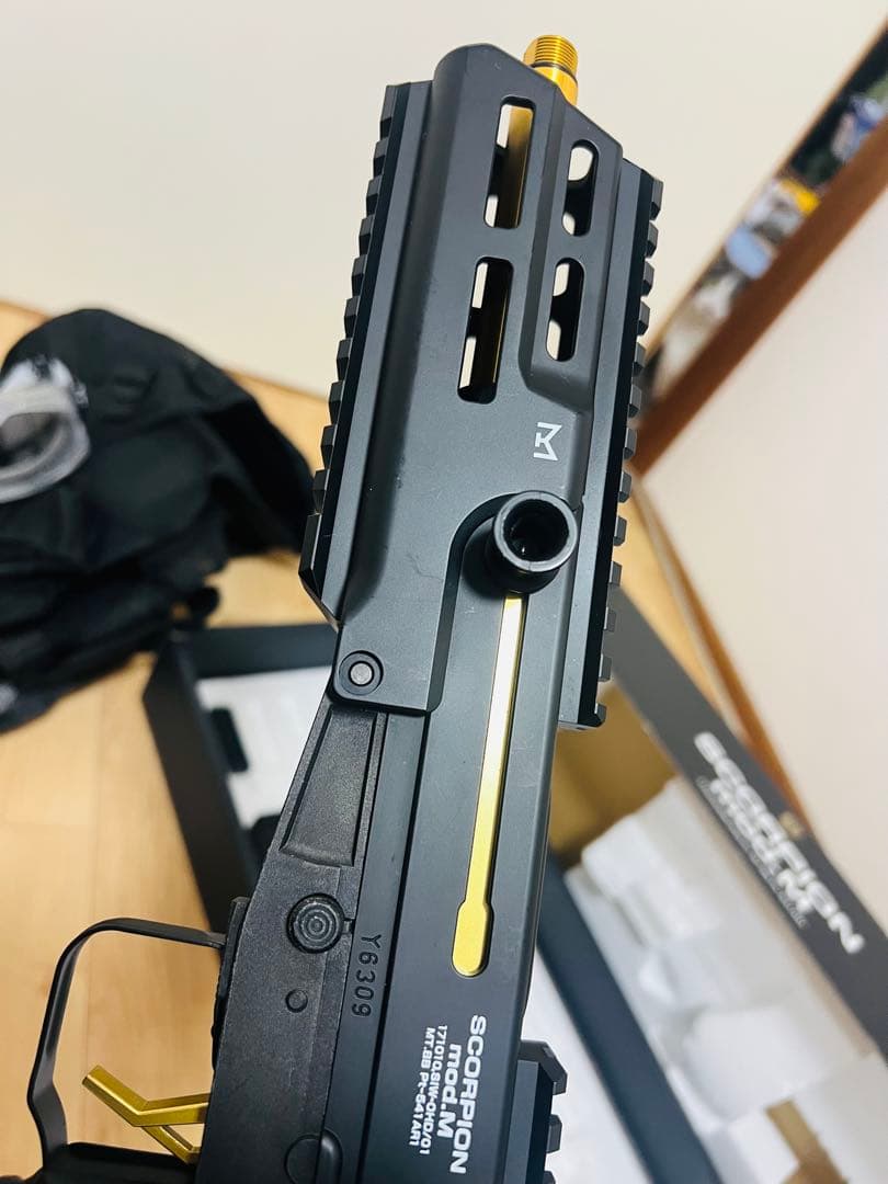 SCORPION mod.M 電動ガン