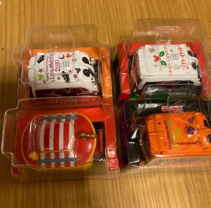 ディズニーリゾートトミカ チョロQ4種類 クルーザー ジョリートロリー