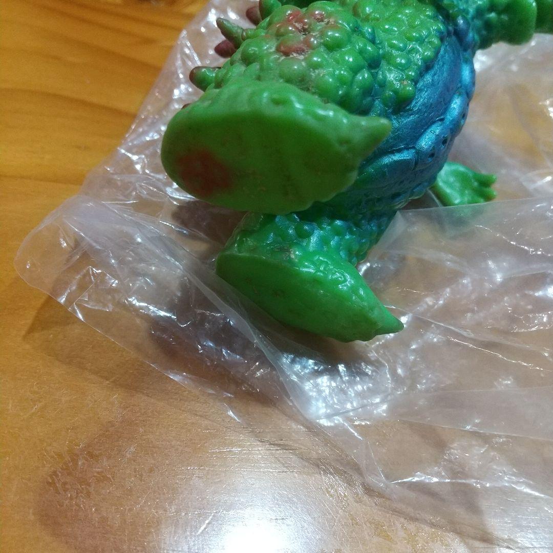 ミニソフビ マルサン ベロクロン