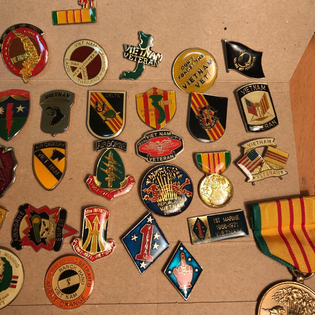 vietnam war  ピンバッチ