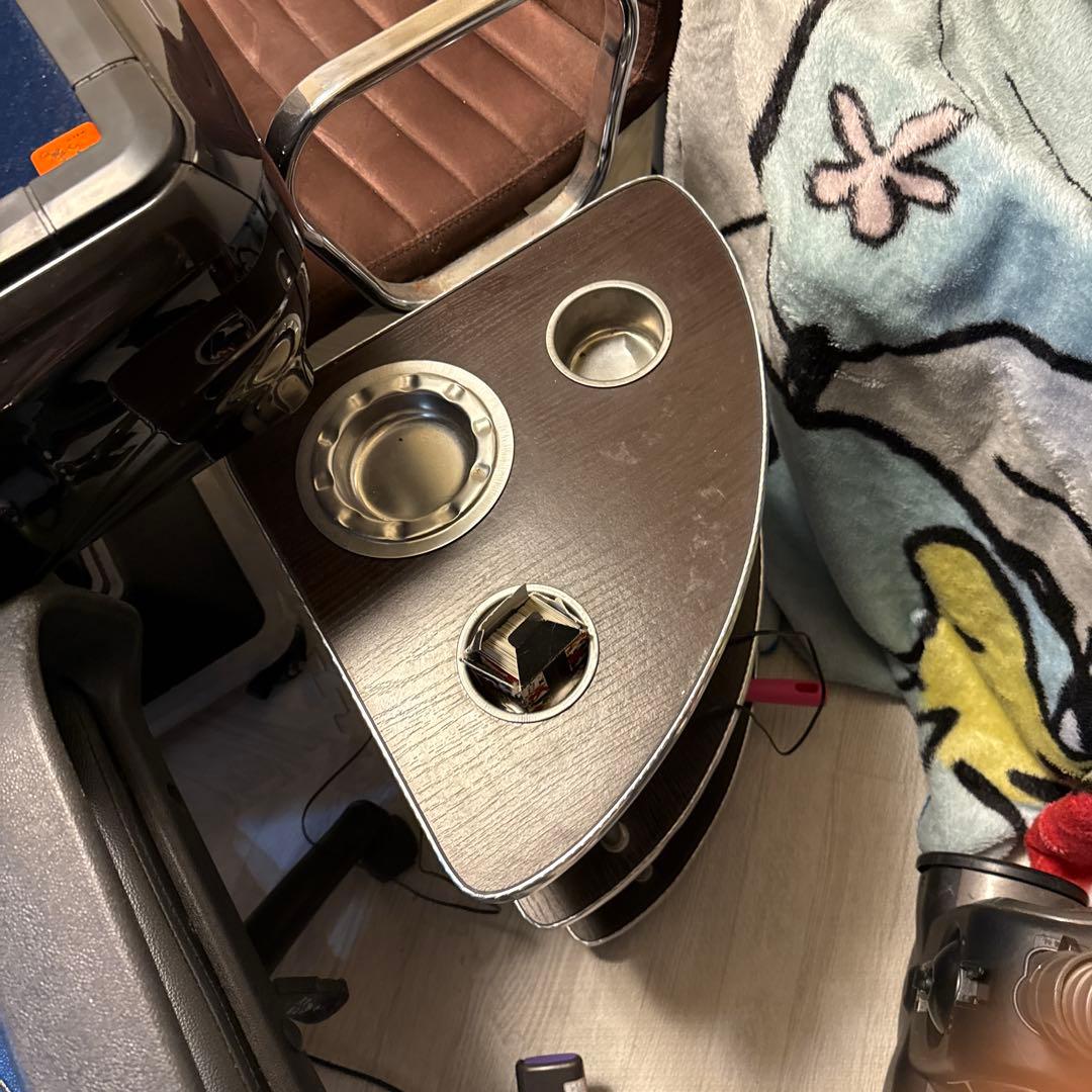 電動麻雀　卓　　　激安セット、イス、テーブルセット売り即使えます値下げしました