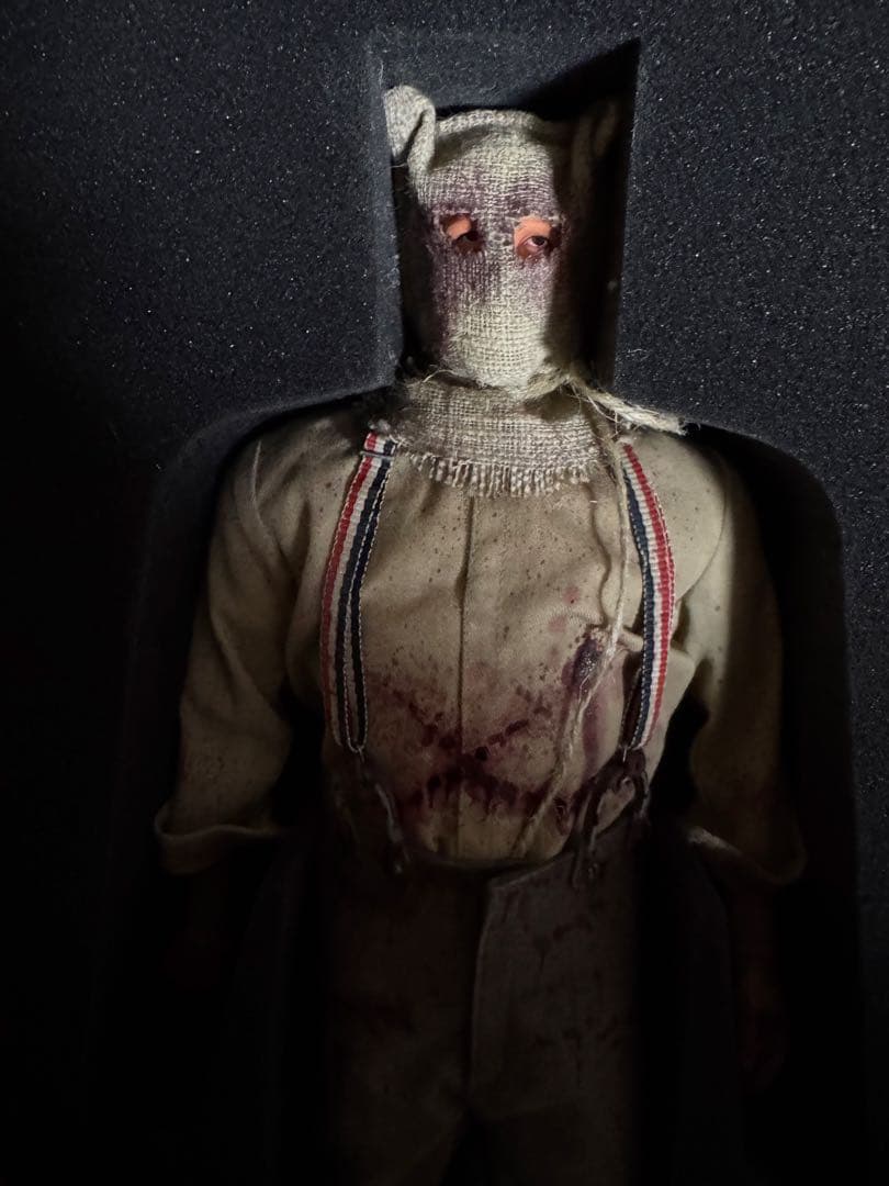 Hot Heart 1/6 バイオハザード ガナードチェンソー ホットトイズ