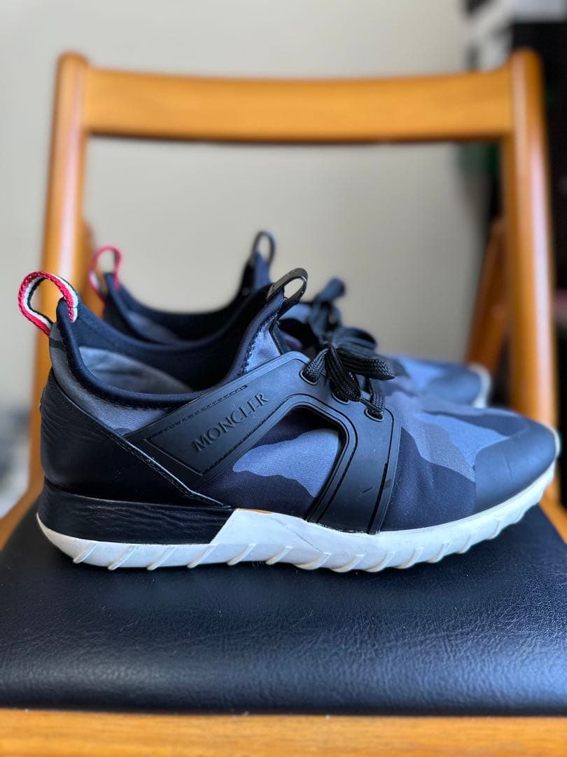 モンクレールスニーカー