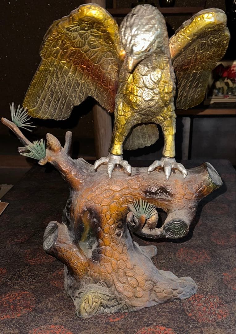 [エコメルカリ便割引有り]鷹 松 置物 銅製 ブロンズ製 アンティーク 骨董品