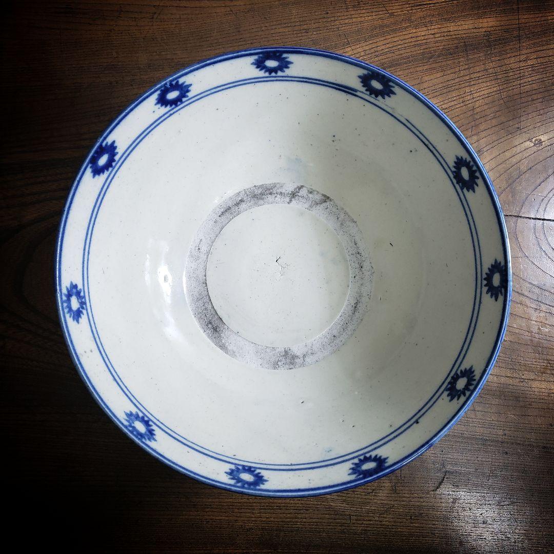 中国　鉢　青花染付梅図碗　清朝期　梅　染付　吹き付け　吹墨　丼