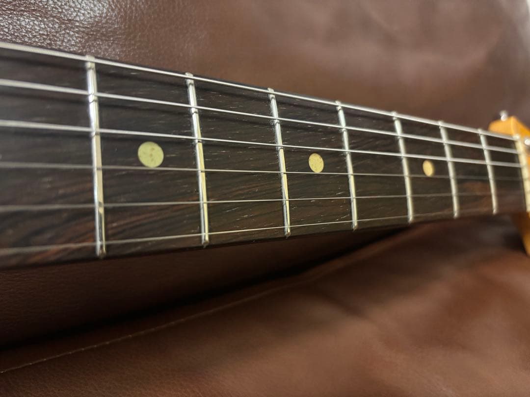 K. nyui ハカランダ指板　ThroBak64MXVピックアップ　ストラト