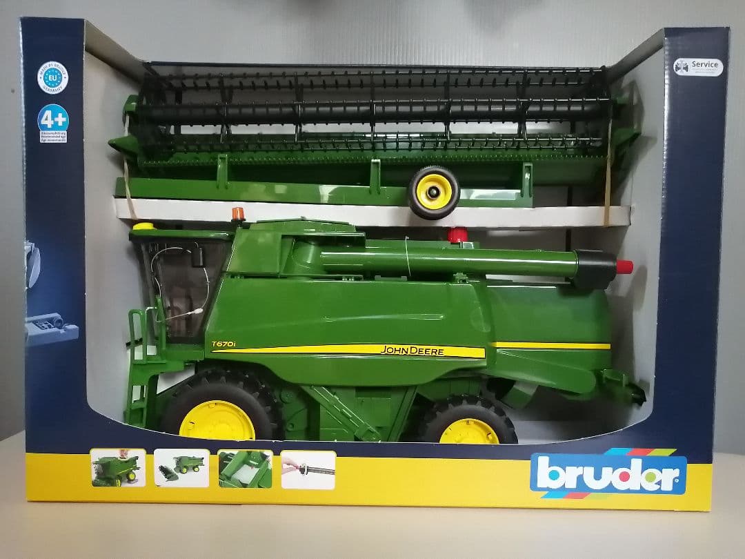bruder　1/16　JD コンバインハーベスター T670i