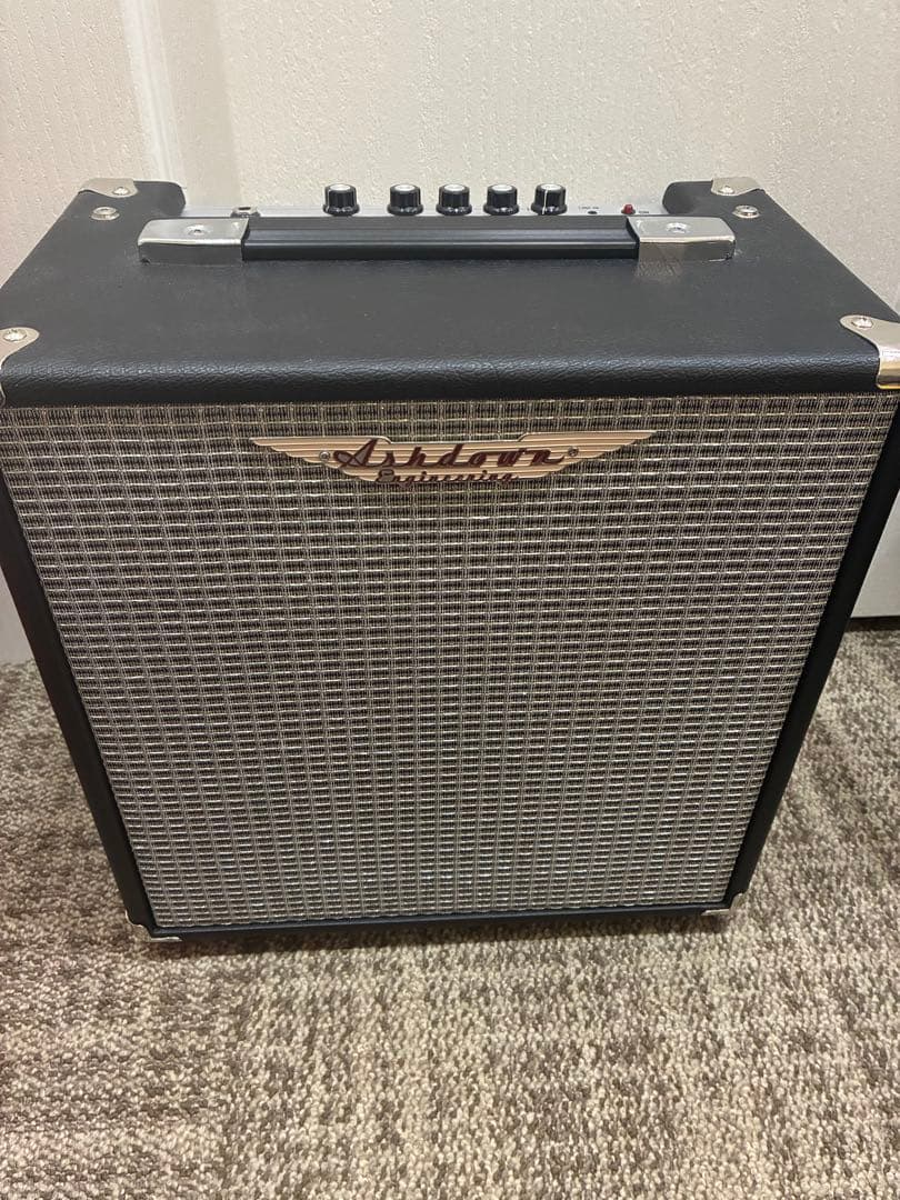 Ashdown studio8 30Wベース用アンプ