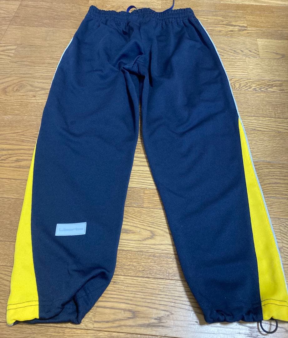 リベルタ⭐︎ジャージ上下セット　レガース付き