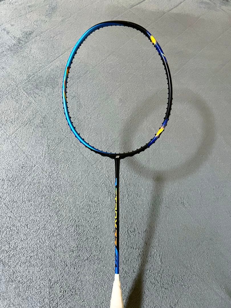 YONEX アストロクス77バドミントンラケットASTROX77青