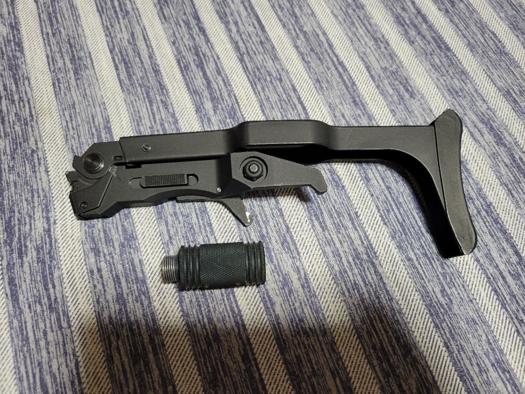 東京マルイ 電動ハンドガン　ベレッタ M93R