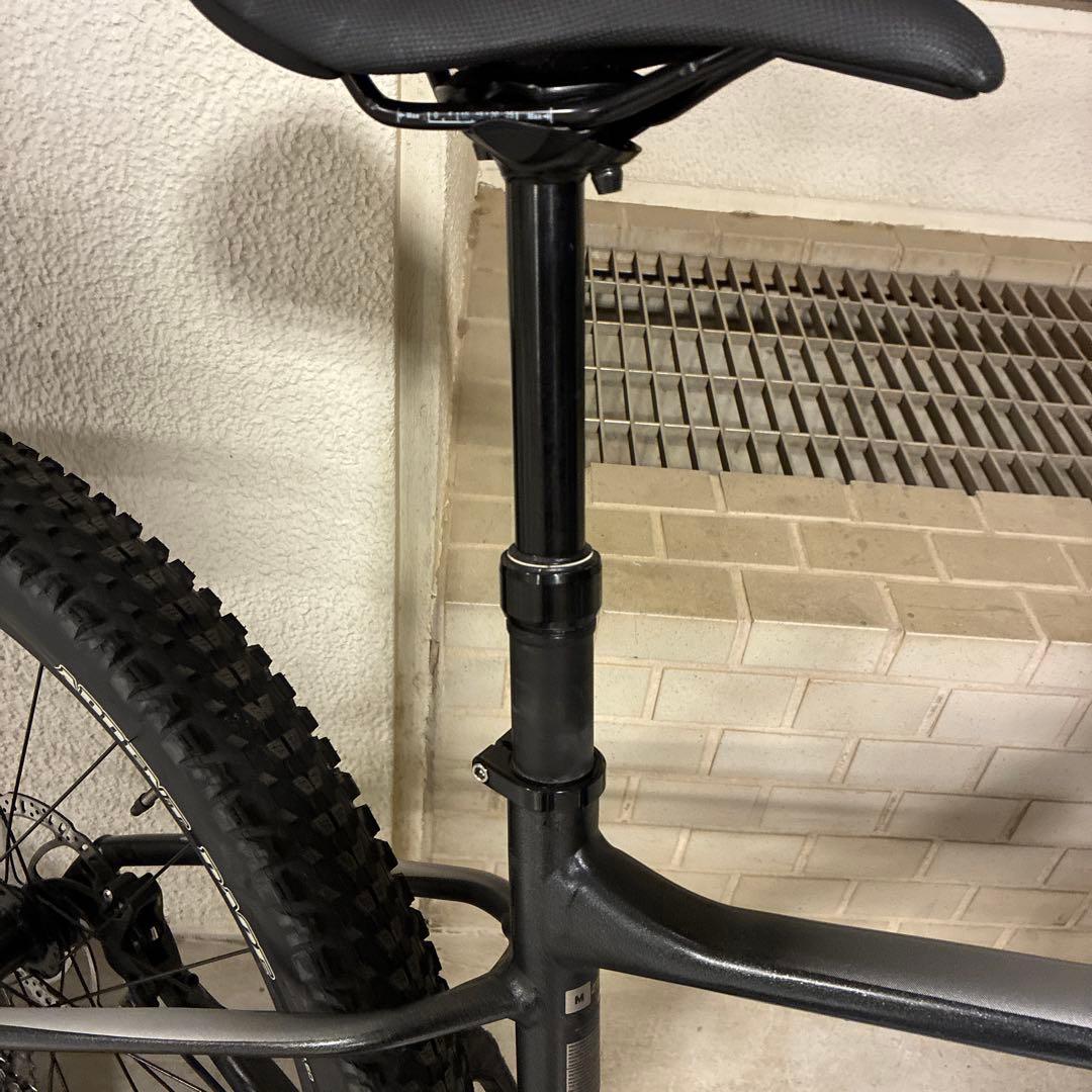 Giant Fathom2 2024年モデル サテンブラックダイヤモンド