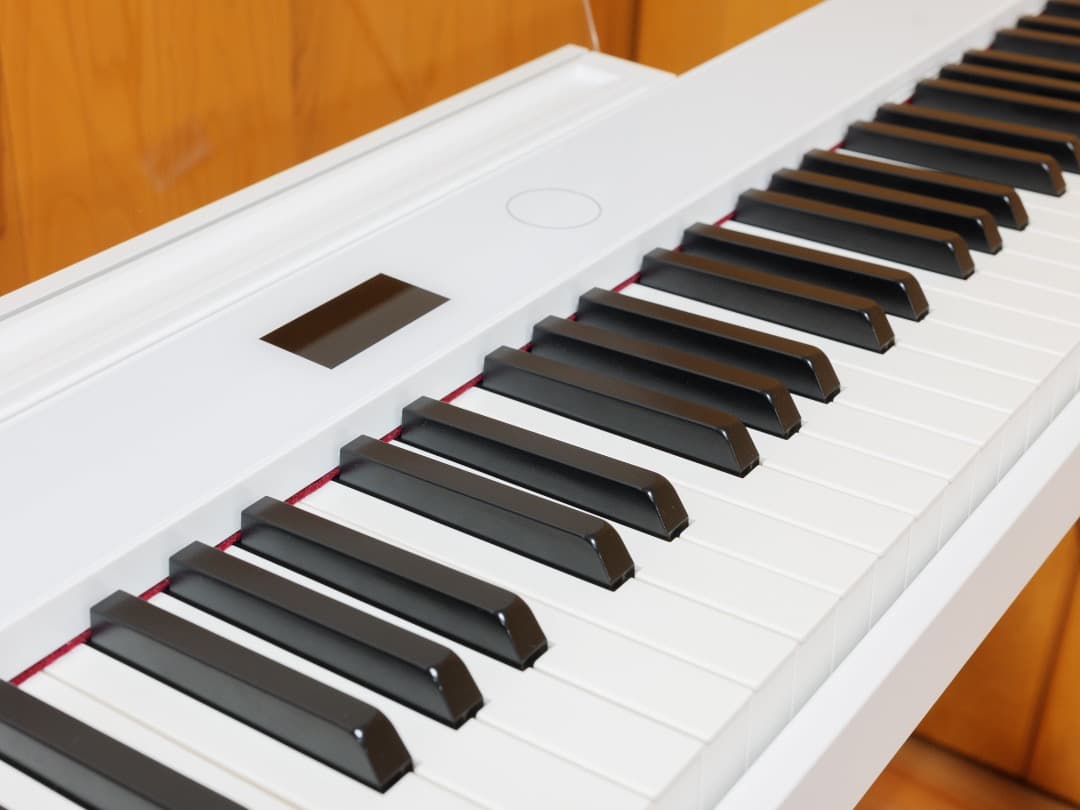 CASIO Privia PX-S7000WE　電子ピアノ