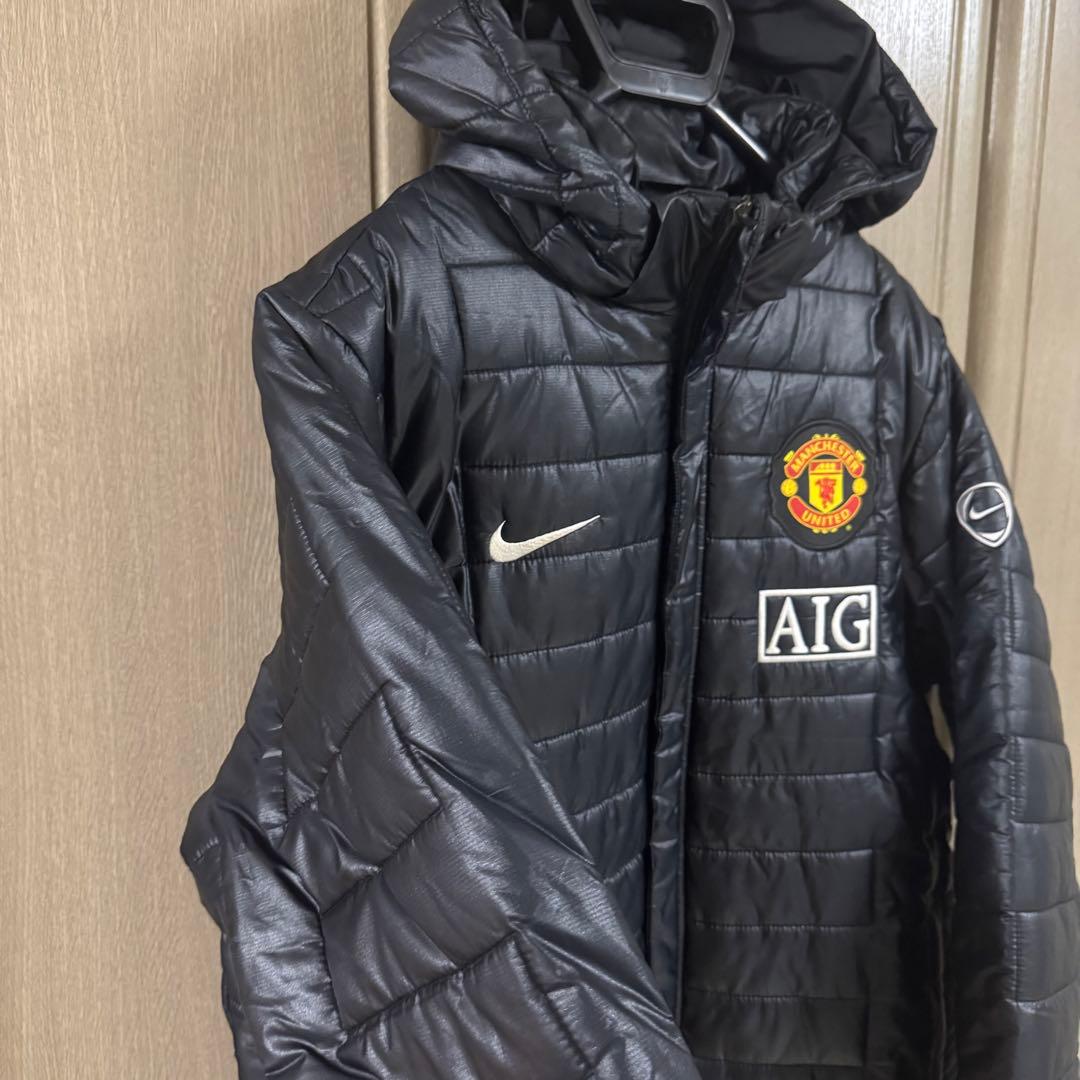ナイキ製 マンチェスターユナイテッド中綿ジャケット Mサイズ/ブラック/刺繍