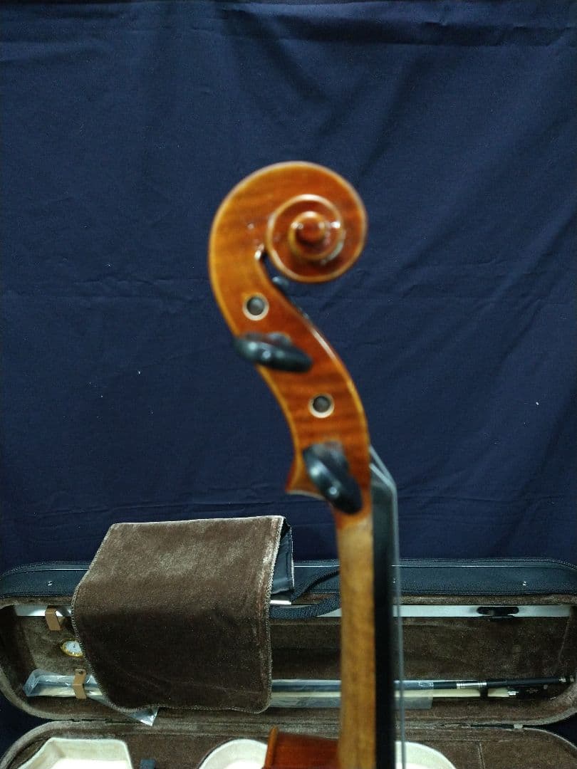 新品　オイルニス バイオリン　１ピース最高美しいトラ目メープルバック＆サイド板