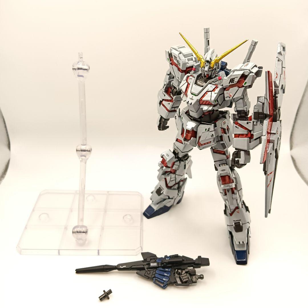 HGユニコーンガンダム、チタニウムフィニッシュ風全塗装完成品