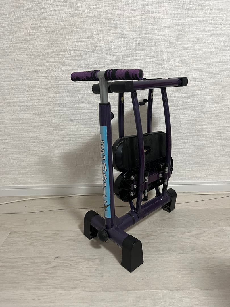 LEG MAGIC エクササイズマシン 筋トレ　軽量　コンパクト収納　ダイエット