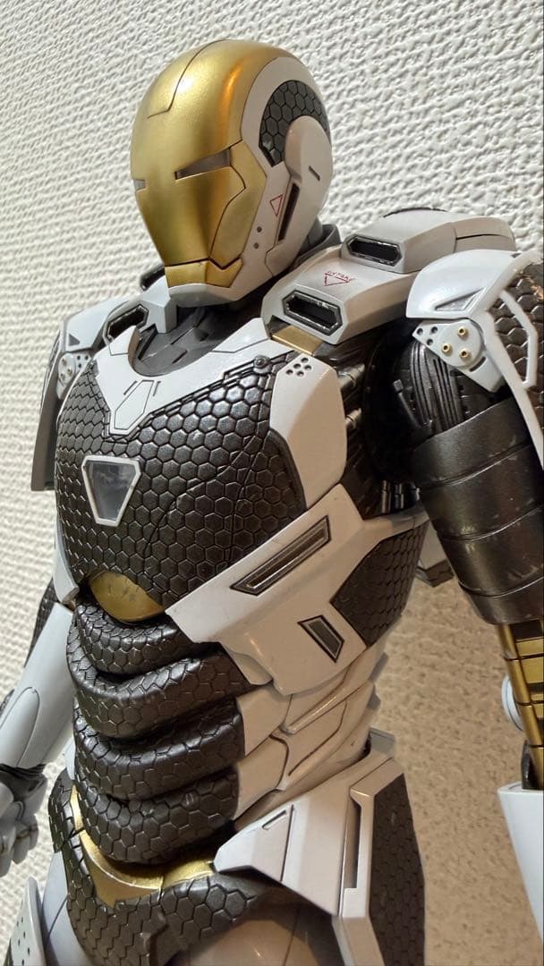 1/6ホットトイズ アイアンマン　マーク39(スターブースト)