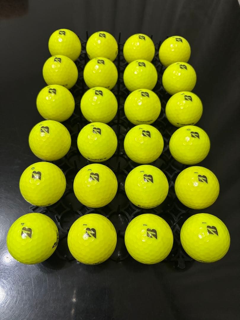 新品に近い　送料込み　ブリヂストンTOUR B XSロストボール　24球セット