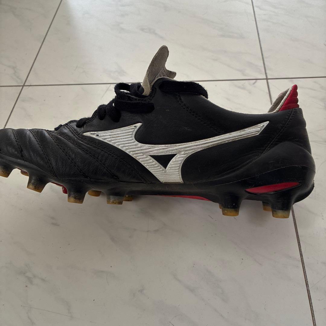 Mizuno Morelia サッカーシューズ ブラック/レッド