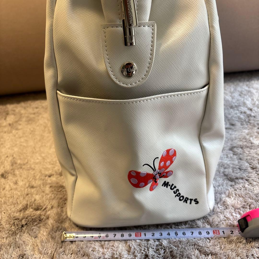 M・U キャラクター刺繍 バッグ 中型