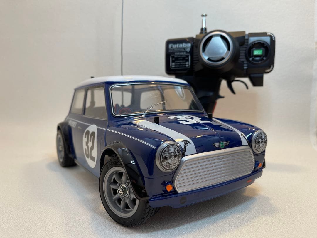 タミヤ ラジコン 1/10 ローバー ミニクーパー レーシング！