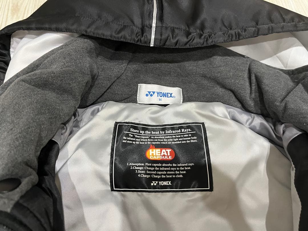 ヨネックス　ベンチコート　M