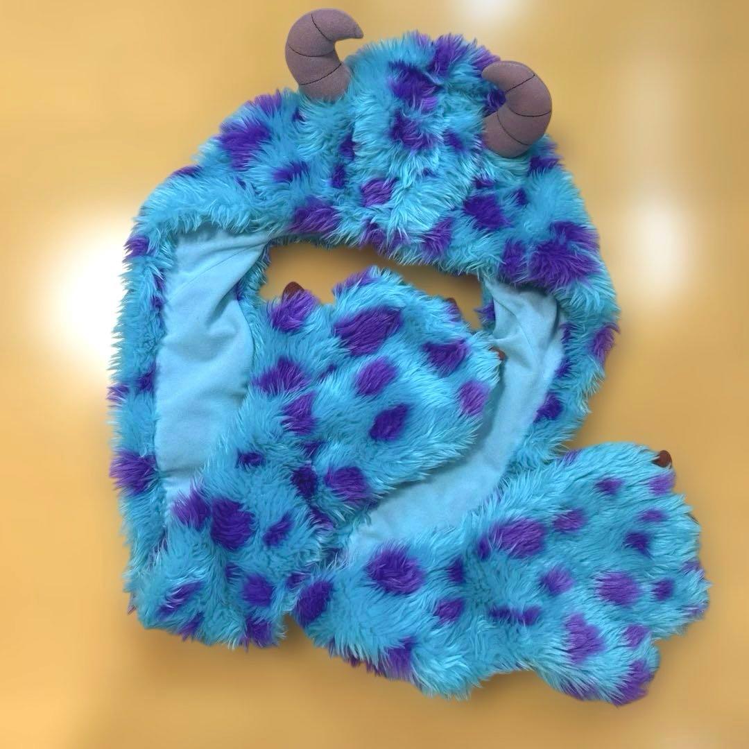 ★ディズニー★モンスターズインク　サリー　マフラーキャップ　ファンキャップ