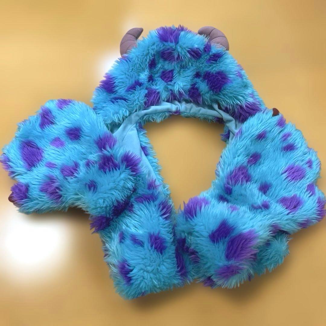 ★ディズニー★モンスターズインク　サリー　マフラーキャップ　ファンキャップ