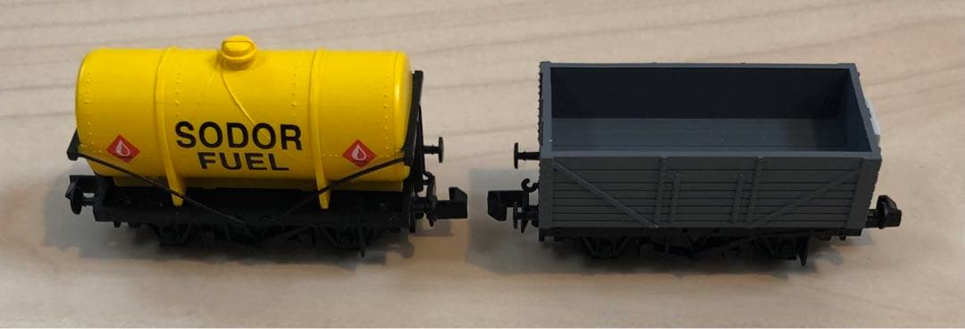 ☆廃盤品☆未使用☆ NゲージTOMIX トーマス 黄色のタンク貨車セット