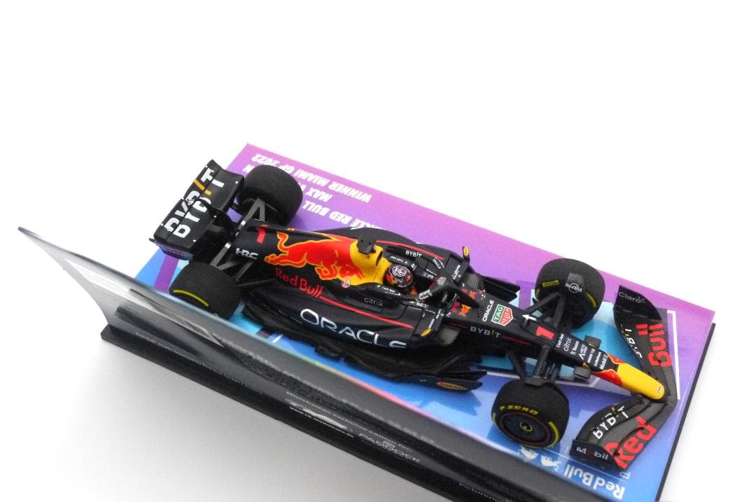 1/43 レッドブル RB18 マイアミGP 2022 M.フェルスタッペン