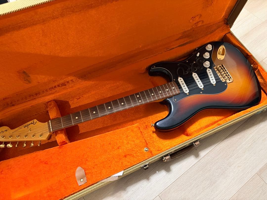 ストラトキャスター サンバースト　USA