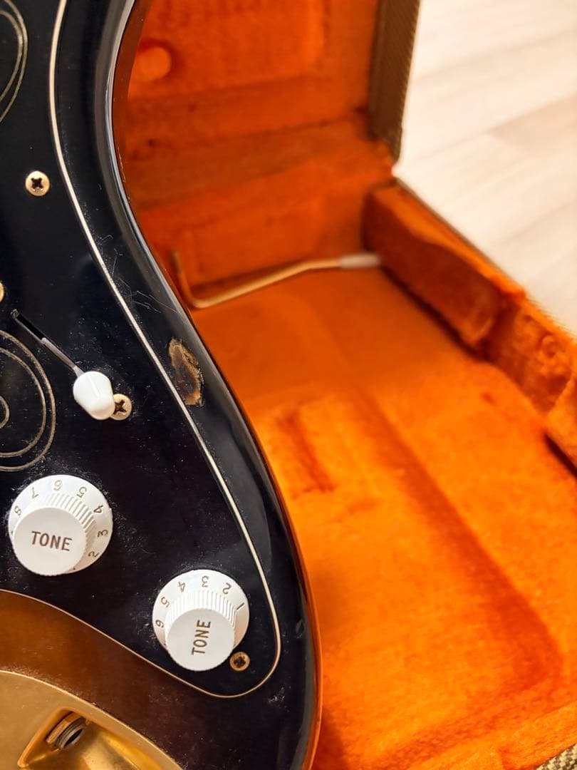 ストラトキャスター サンバースト　USA