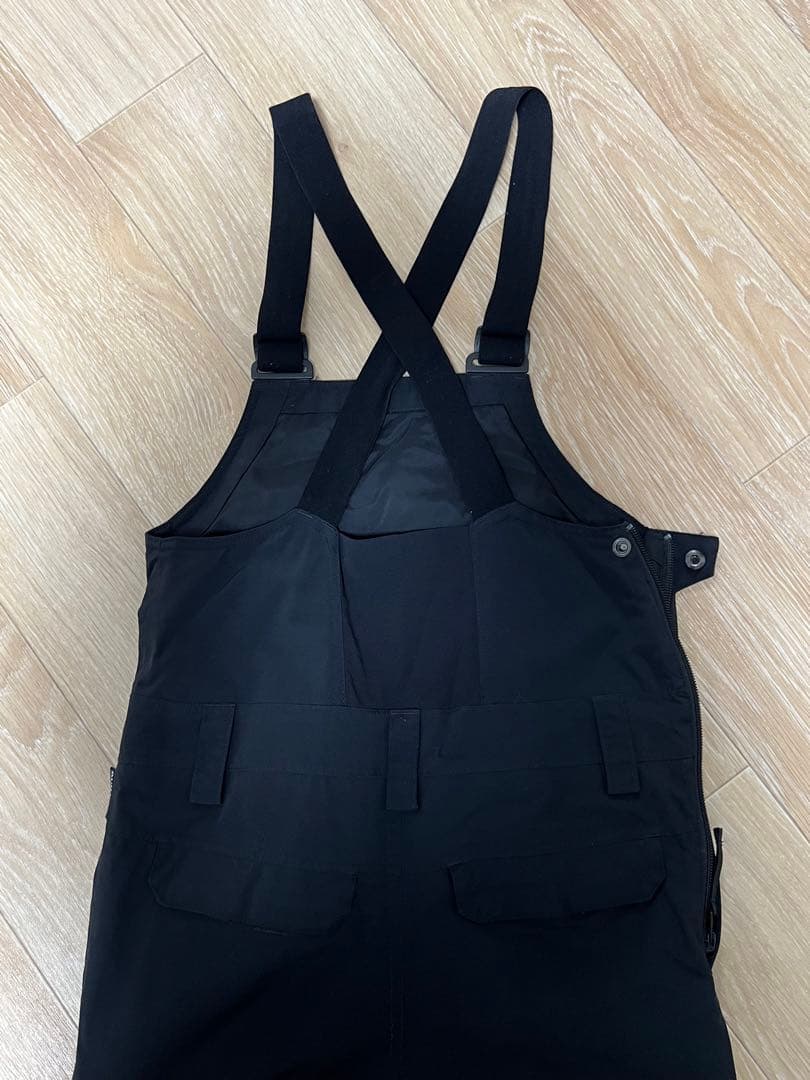 BURTON キッズ　スキーウェア 上下セットSサイズ　130cm