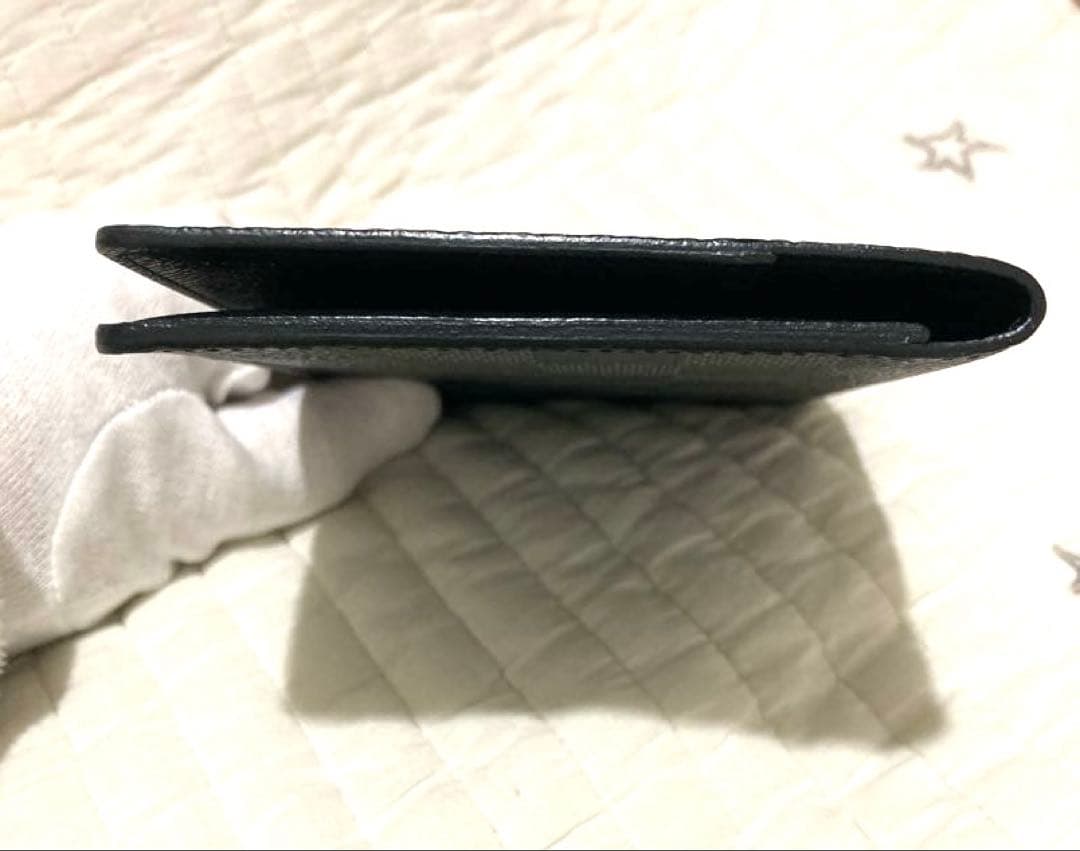 パスポートカバー LOUIS VUITTON ダミエグラフィット イニシャル入り