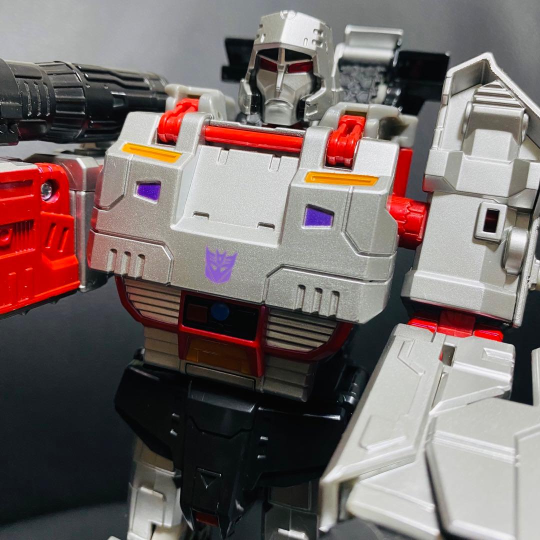 海外版 ハズブロ トランスフォーマー リーダークラス メガトロン